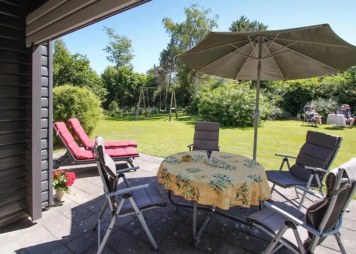 2 Bedroom Awesome In Casa vacanze Samsø