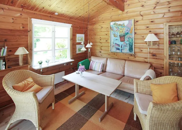 2 Bedroom Awesome In Holiday home